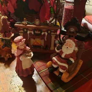 5 piece Santa scene